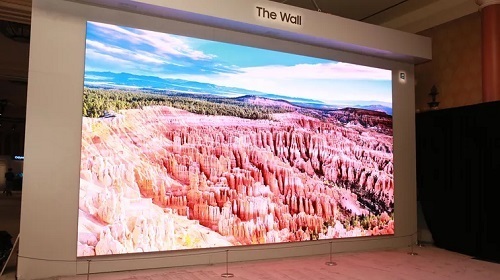 TV The Wall 292 inch được Samsung trưng bày tại triển lãm CES 2020. Ảnh: Cnet.